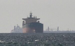 Американцам нужна российская нефть, пока закрыт Ормуз: для США есть плюсы и минусы